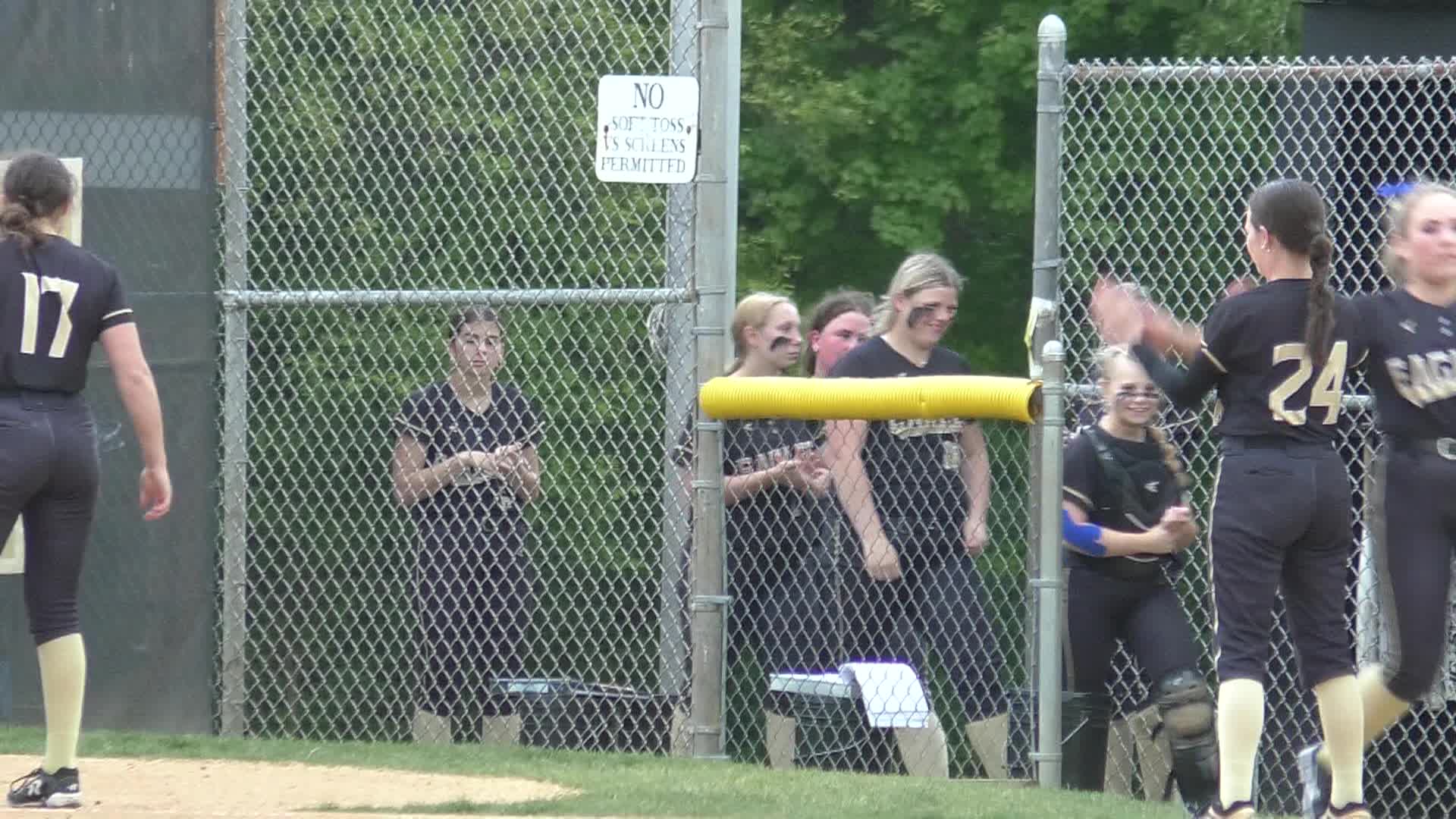 Thumbnail image for Varsity Softball: Trumbull vs. New Canaan